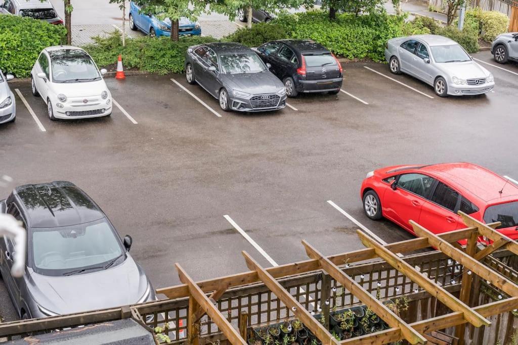 En-Suit Room With Free Dedicated Parking Mánchester Exterior foto