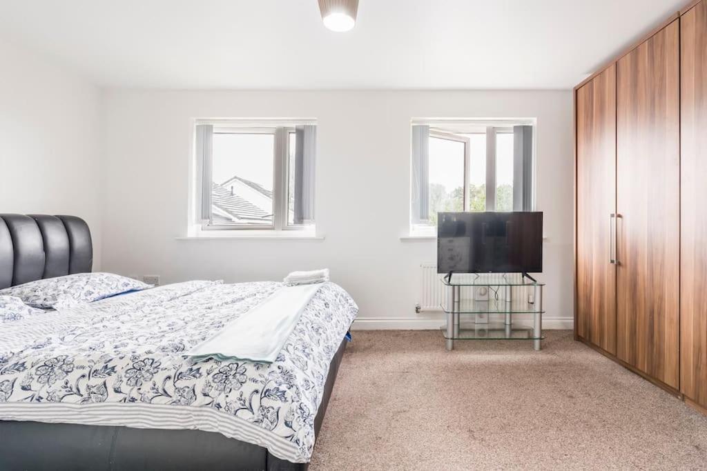 En-Suit Room With Free Dedicated Parking Mánchester Exterior foto